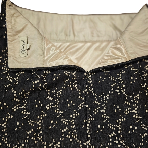 Octavia Women's Pencil Skirt Lace Eyelet Black Med - Picture 3 of 3